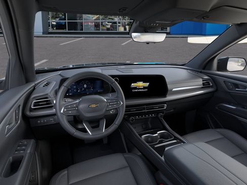 New 2027 Chevrolet Traverse LT w/ Midnight/Sport Edition FWD image 15