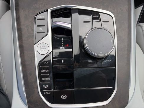 Used 2025 BMW X5 xDrive40i w/ M Sport Package image 16