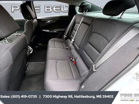 Used 2024 Chevrolet Malibu LT image 19