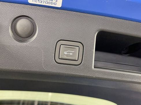 New 2025 Chevrolet Equinox RS image 35