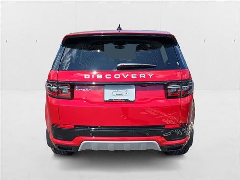 New 2025 Land Rover Discovery Sport S image 6
