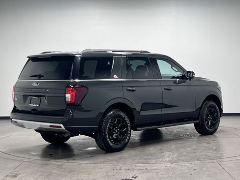 Used 2022 Ford Expedition Timberline image 8