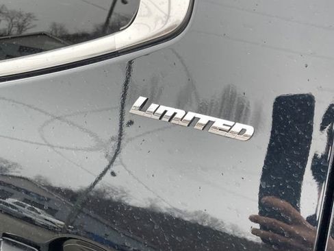 Used 2024 Toyota Tundra Limited image 10