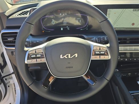 New 2025 Kia Telluride S image 33