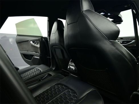 Used 2016 Audi RS 7 Prestige image 44