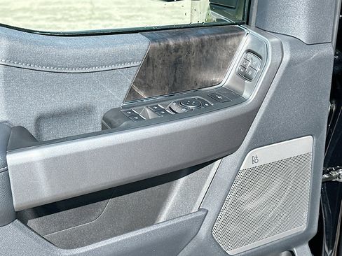 New 2026 Ford F250 Lariat w/ Chrome Package image 13