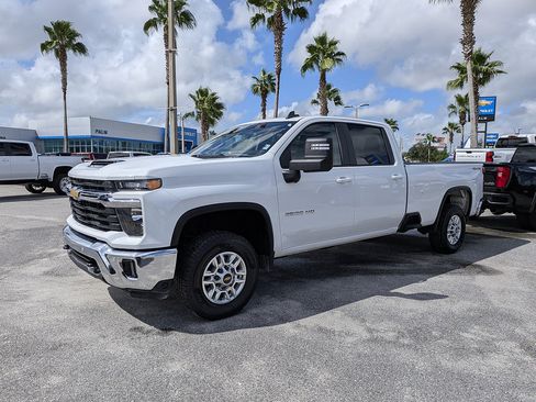 Certified 2025 Chevrolet Silverado 2500 LT w/ Safety Package AWD/4WD image 7
