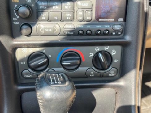 Used 1999 Chevrolet Corvette Convertible image 13