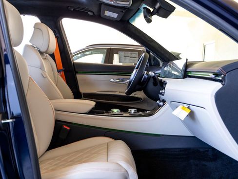 New 2026 Genesis GV70 3.5T Sport Prestige AWD/4WD image 27