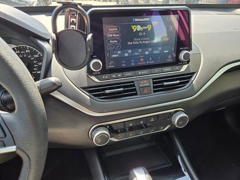 Used 2021 Nissan Altima 2.5 SV image 23