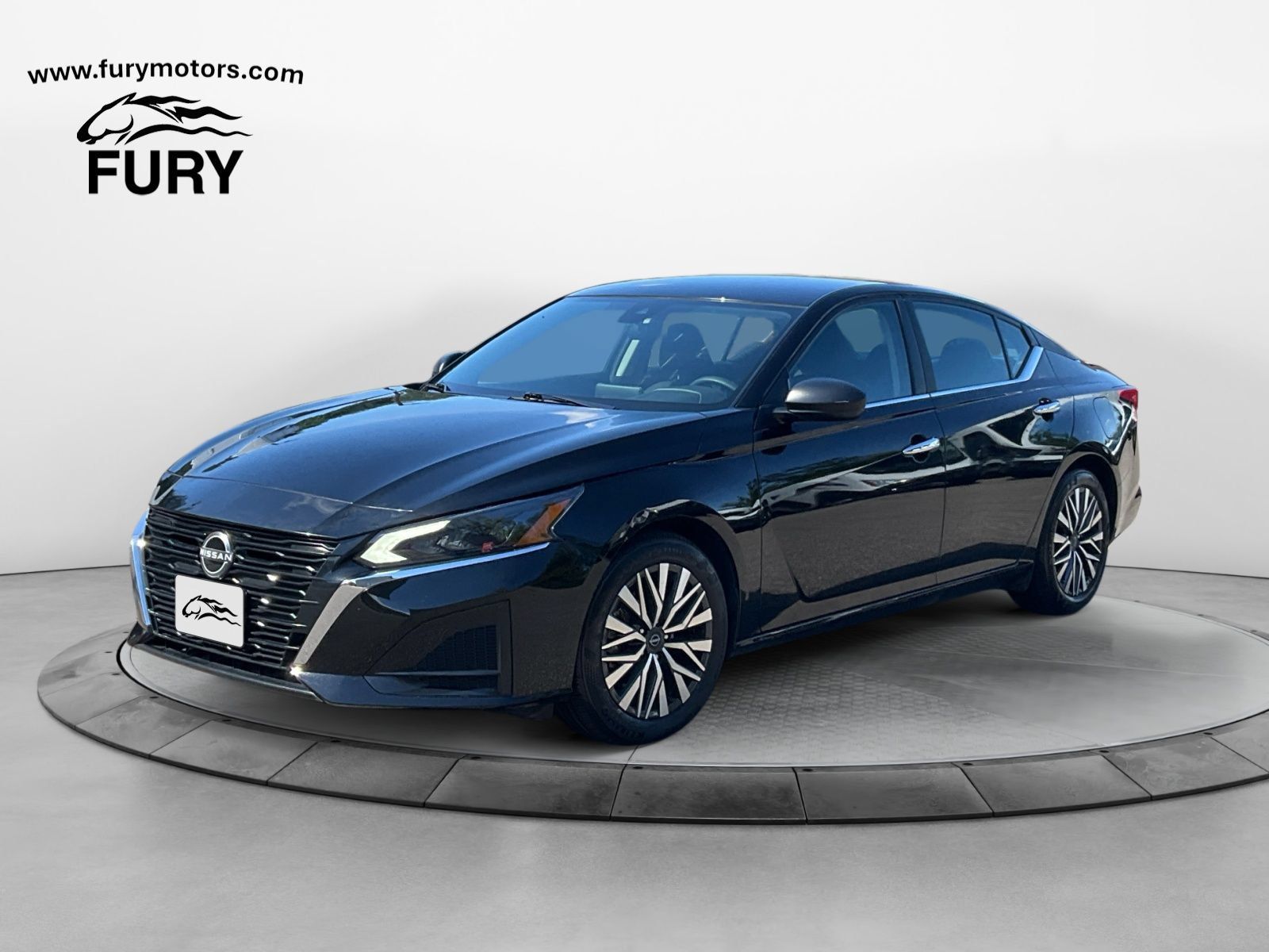 Used 2025 Nissan Altima 2.5 SV FWD image 8