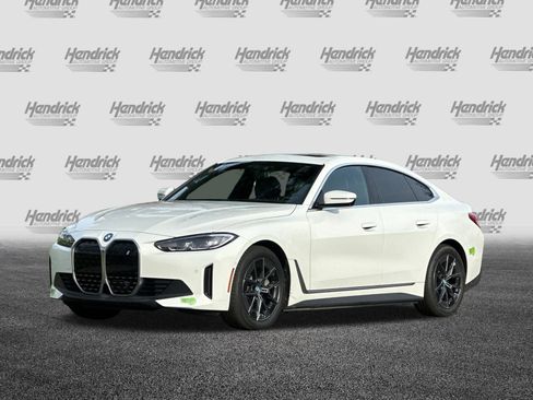 Used 2023 BMW i4 eDrive40 image 9