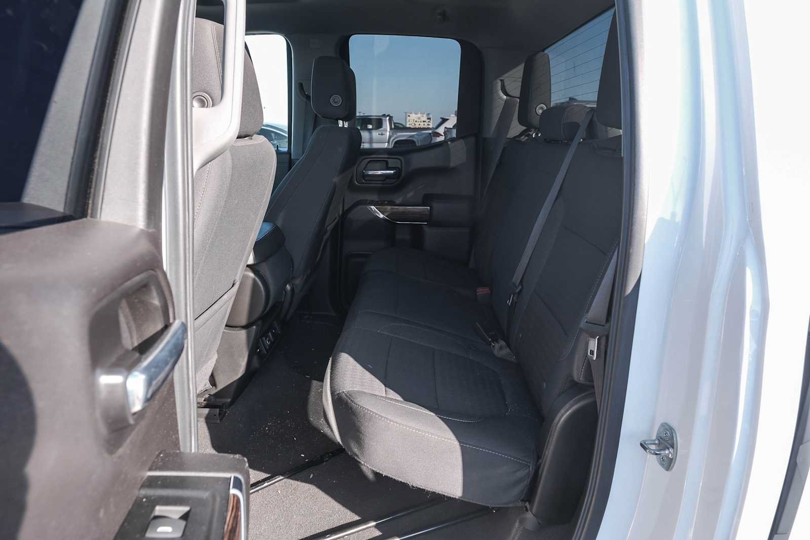 Used 2022 GMC Sierra 1500 SLE AWD/4WD image 18