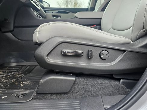 New 2025 Honda Pilot EX-L image 25