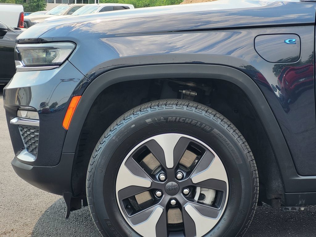 Used 2024 Jeep Grand Cherokee Limited 4xe AWD/4WD image 10