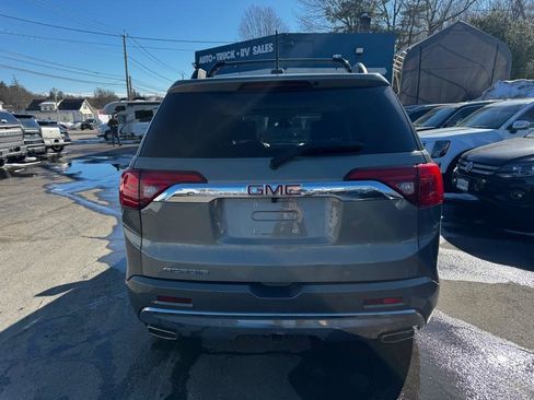 Used 2017 GMC Acadia Denali w/ Technology Package image 5