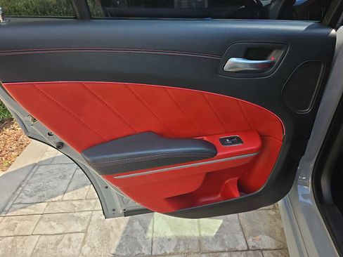 Used 2022 Dodge Charger Scat Pack image 9