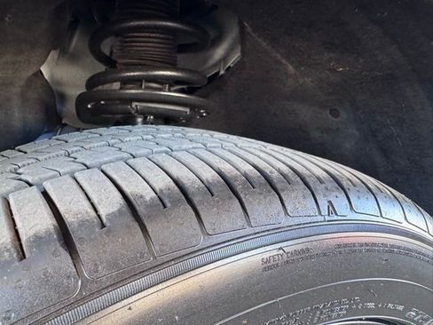 Used 2023 Ford Explorer ST w/ Equipment Group 401A image 36