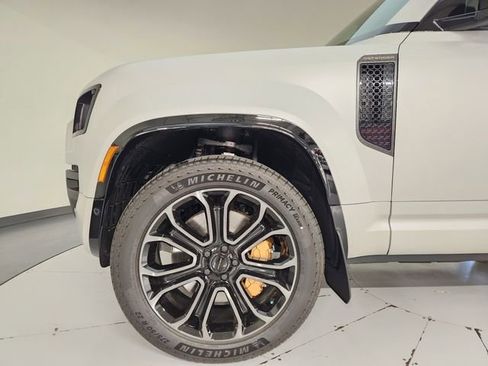 New 2026 Land Rover Defender 110 OCTA image 11