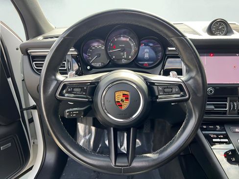 Used 2022 Porsche Macan AWD/4WD image 43