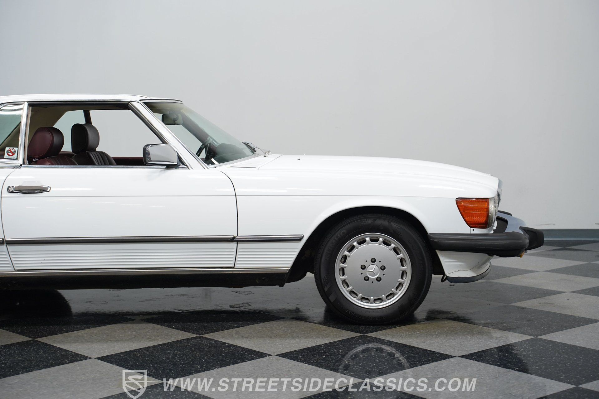 Used 1989 Mercedes-Benz 560 SL image 30