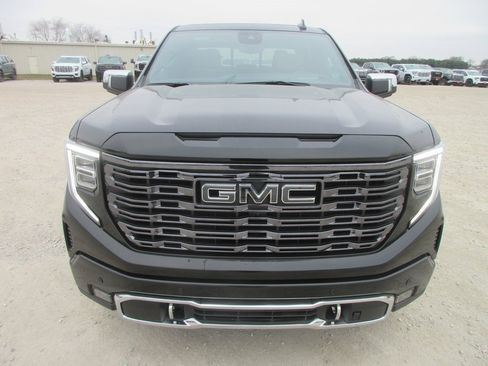 New 2026 GMC Sierra 1500 Denali Ultimate image 12