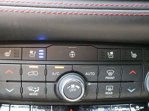 Used 2023 Dodge Durango R/T w/ Tow 'N Go Package AWD/4WD image 27
