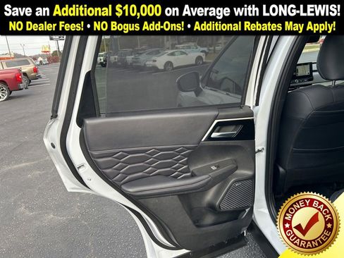 Used 2025 Mitsubishi Outlander SEL image 22