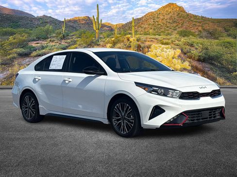 Certified 2024 Kia Forte GT-Line image 2