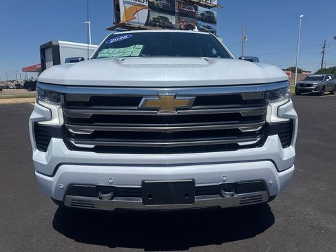 New 2026 Chevrolet Silverado 1500 High Country w/ High Country Premium Package AWD/4WD image 9