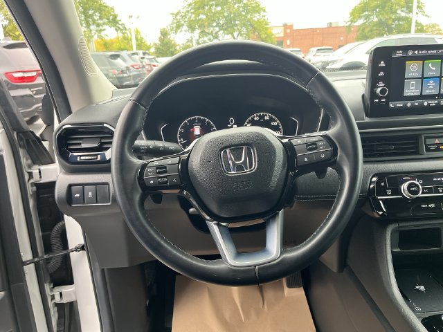 Used 2025 Honda Pilot EX-L image 14