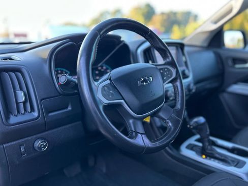 Used 2019 Chevrolet Colorado LT image 12