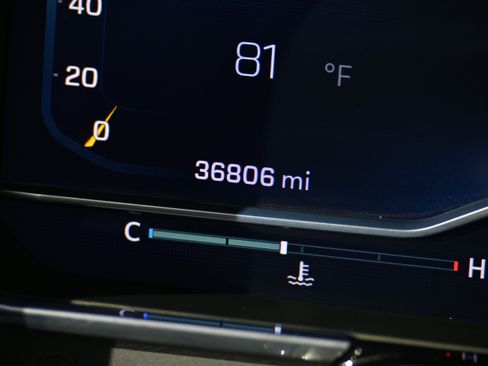 Used 2022 Chevrolet Silverado 1500 LTZ w/ LTZ Premium Package image 21