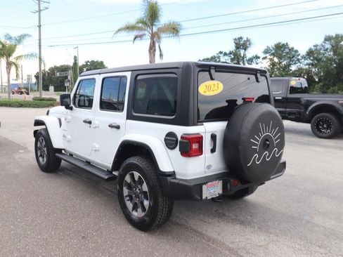 Used 2023 Jeep Wrangler Unlimited Sahara w/ LED Lighting Group AWD/4WD image 10