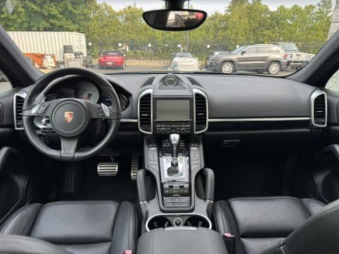 Used 2014 Porsche Cayenne S AWD/4WD image 35