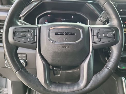 Used 2024 GMC Sierra 2500 Denali Ultimate image 10