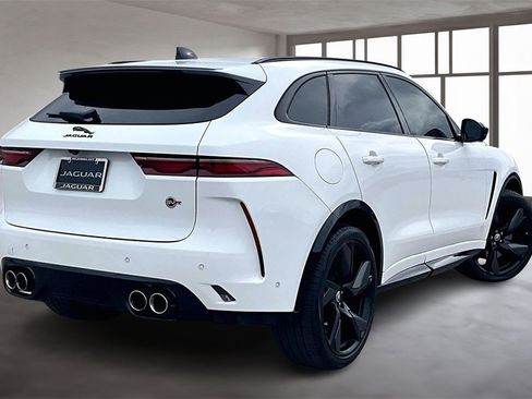 Used 2024 Jaguar F-PACE SVR image 2