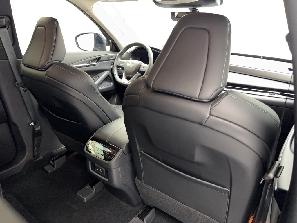 Used 2026 INFINITI QX60 Luxe w/ Cargo Package AWD/4WD image 47