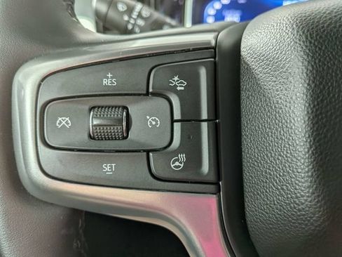 Used 2024 Chevrolet Silverado 1500 LT AWD/4WD image 7
