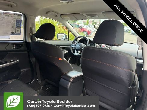 Used 2017 Subaru Crosstrek 2.0i Premium AWD/4WD image 16