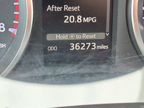 Used 2017 Toyota Highlander LE FWD image 20