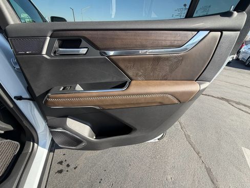 Used 2026 GMC Acadia Denali Ultimate AWD/4WD image 19