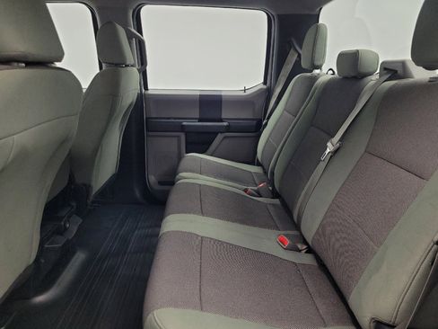 Used 2015 Ford F150 XL w/ Equipment Group 101A Mid AWD/4WD image 18