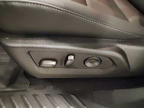 Used 2026 GMC Canyon Elevation w/ Convenience Package image 17