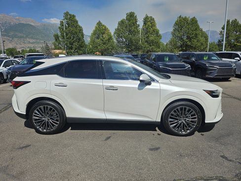 Used 2025 Lexus RX 450h AWD w/ Convenience Package image 4