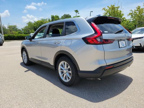 Used 2024 Honda CR-V EX image 4