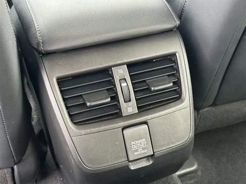 Used 2018 Honda Clarity Touring image 13