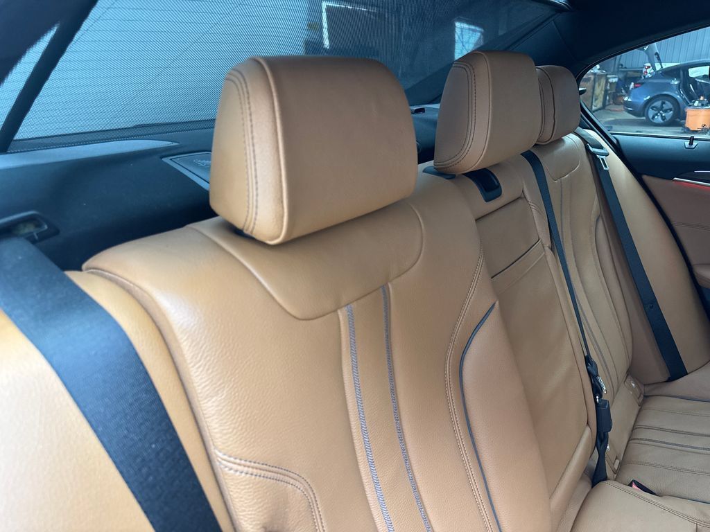 Used 2022 BMW 540i w/ Executive Package RWD image 41