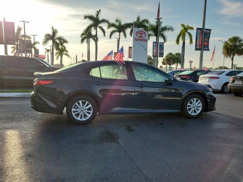 Used 2025 Toyota Camry LE w/ Convenience Package FWD image 13