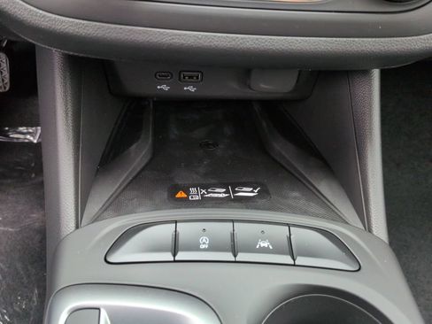 New 2026 Buick Envista Sport Touring w/ Convenience I Package FWD image 25